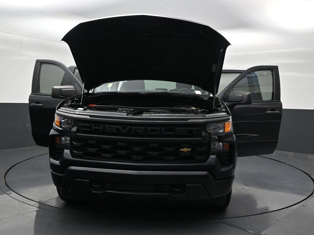 Used 2023 Chevrolet Silverado 1500 Custom RWD image 38