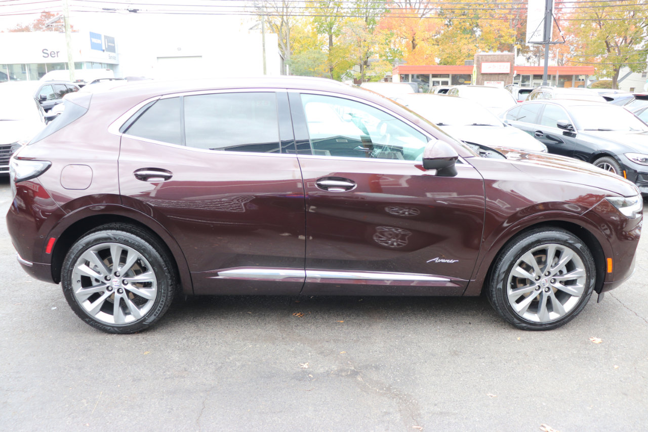 Used 2022 Buick Envision Avenir w/ Technology Package II image 6