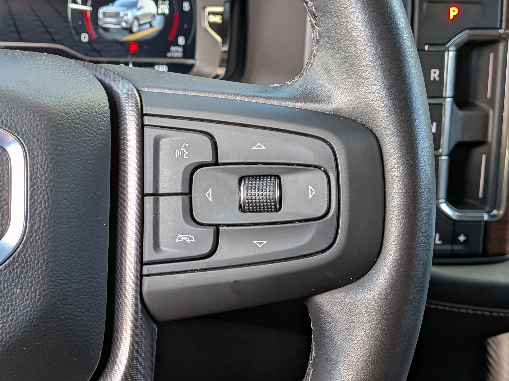 Used 2024 GMC Yukon XL Denali Ultimate image 16