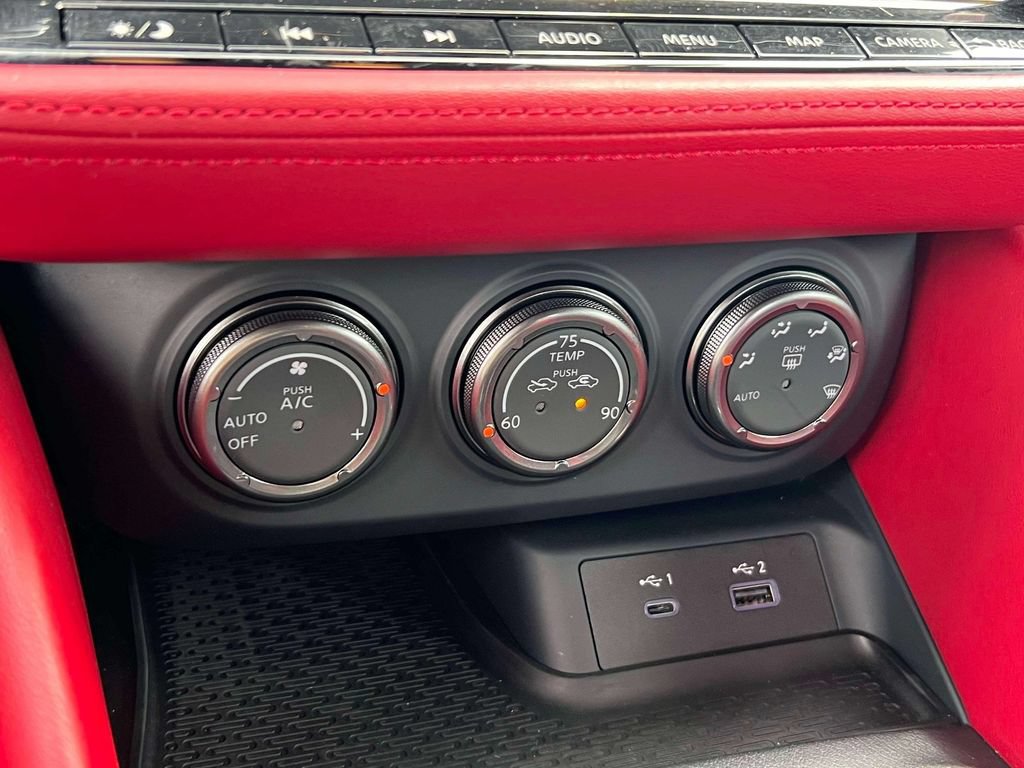 Used 2024 Nissan Z Performance w/ Floor Mat Package RWD image 22