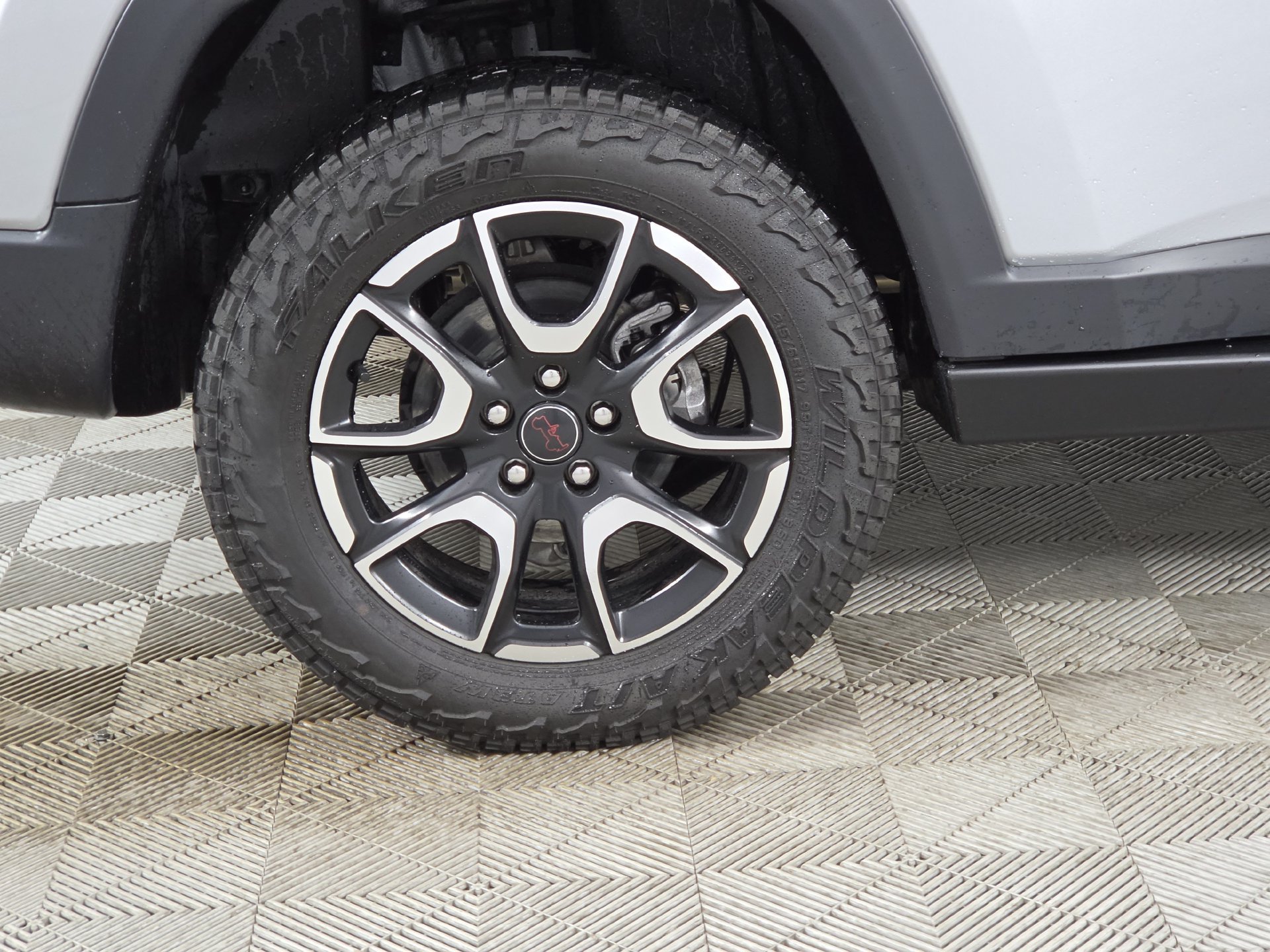 Used 2025 Jeep Compass Trailhawk w/ Trailhawk Elite Group AWD/4WD image 51