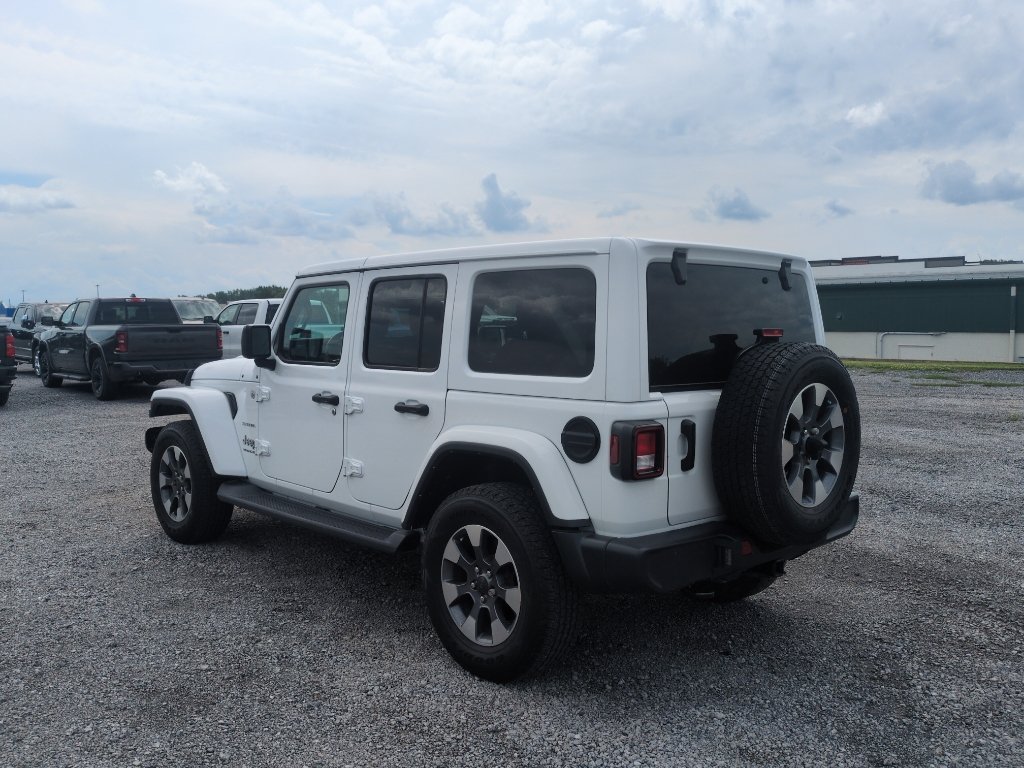 Used 2023 Jeep Wrangler Unlimited Sahara w/ Cold Weather Group AWD/4WD image 7