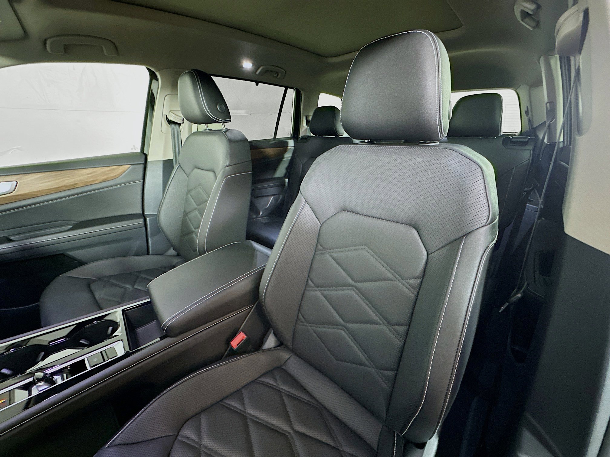 New 2026 Volkswagen Atlas SE image 19