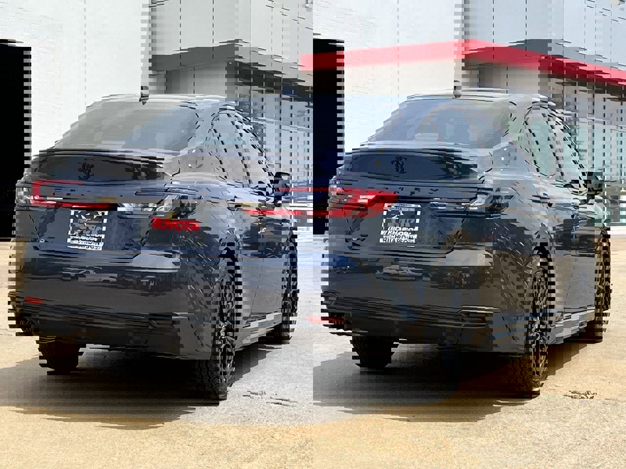 Used 2026 Toyota Camry SE w/ Convenience Package FWD image 4