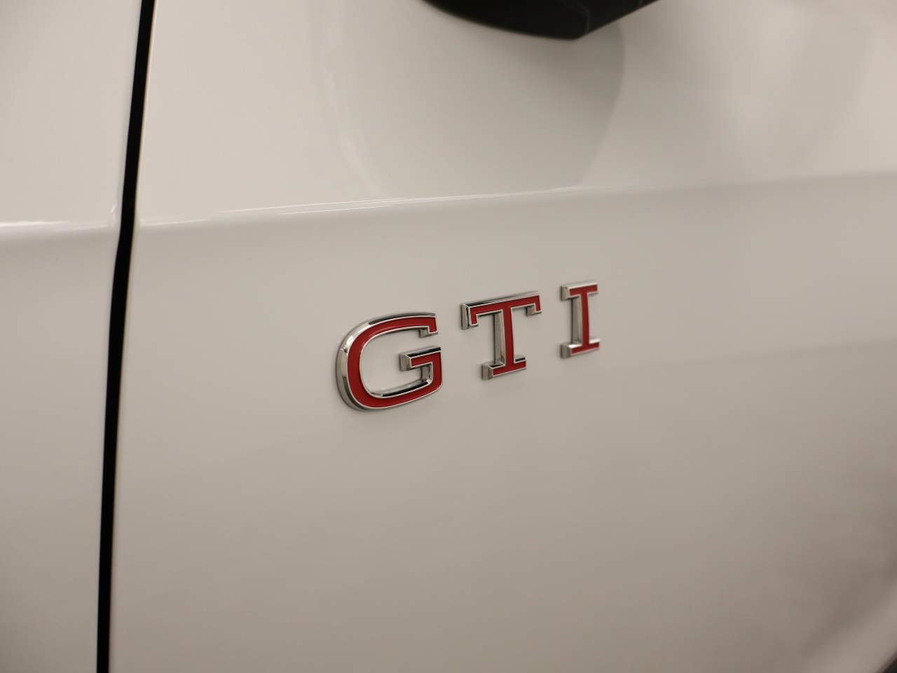 New 2026 Volkswagen Golf SE FWD image 18