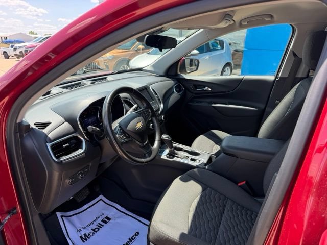 Used 2020 Chevrolet Equinox LT w/ Driver Convenience Package AWD/4WD image 12