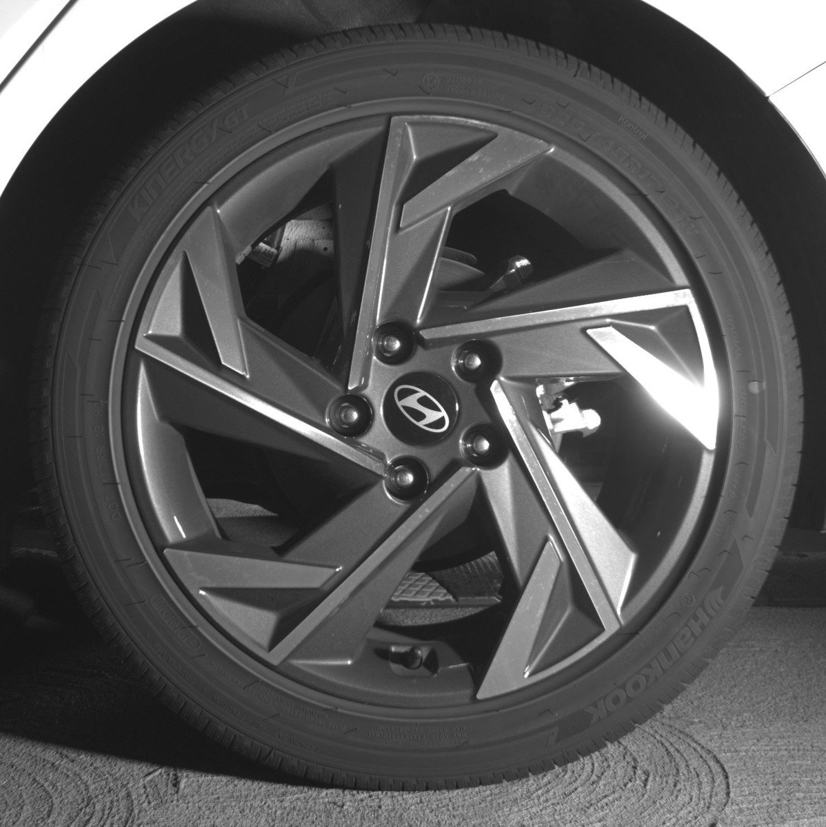 Used 2025 Hyundai Elantra SEL FWD image 14