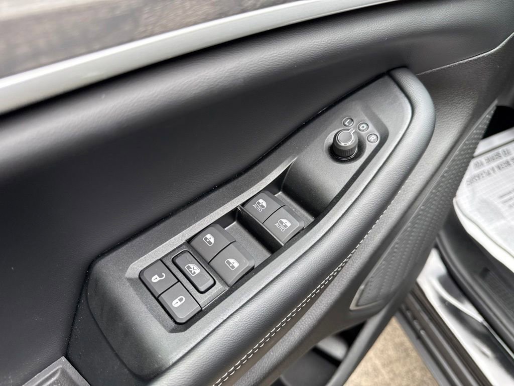 Used 2026 Jeep Grand Cherokee Limited AWD/4WD image 22