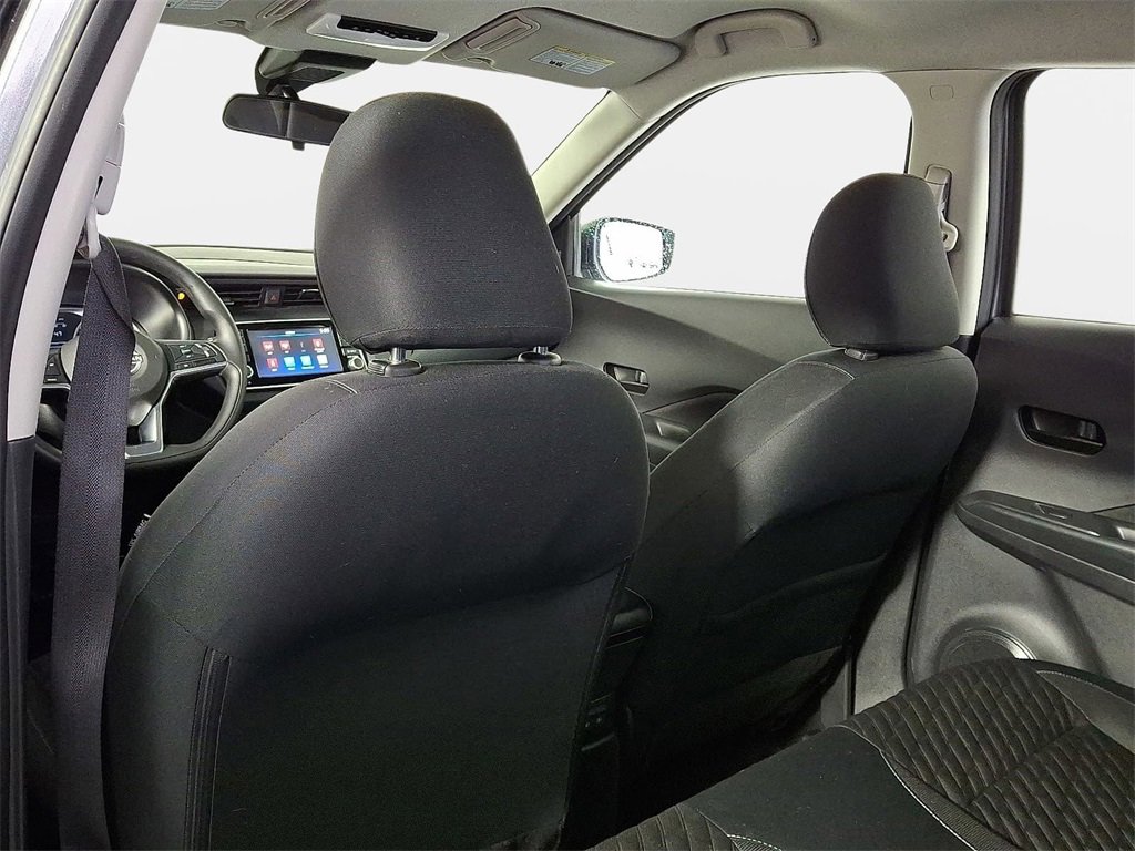 Used 2022 Nissan Kicks S image 14