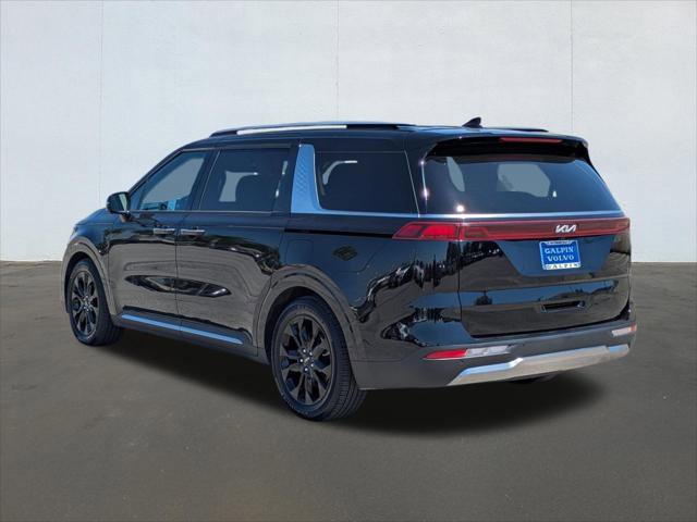 Used 2024 Kia Carnival SX Prestige image 3