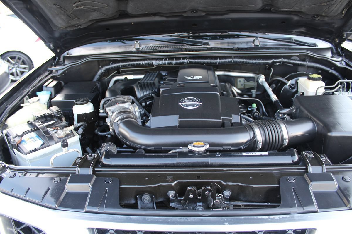 Used 2013 Nissan Frontier PRO-4X AWD/4WD image 29