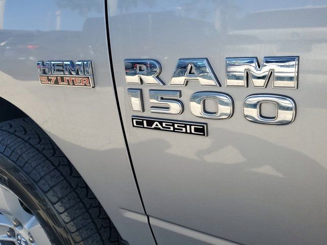 Used 2020 RAM 1500 Classic SLT image 9