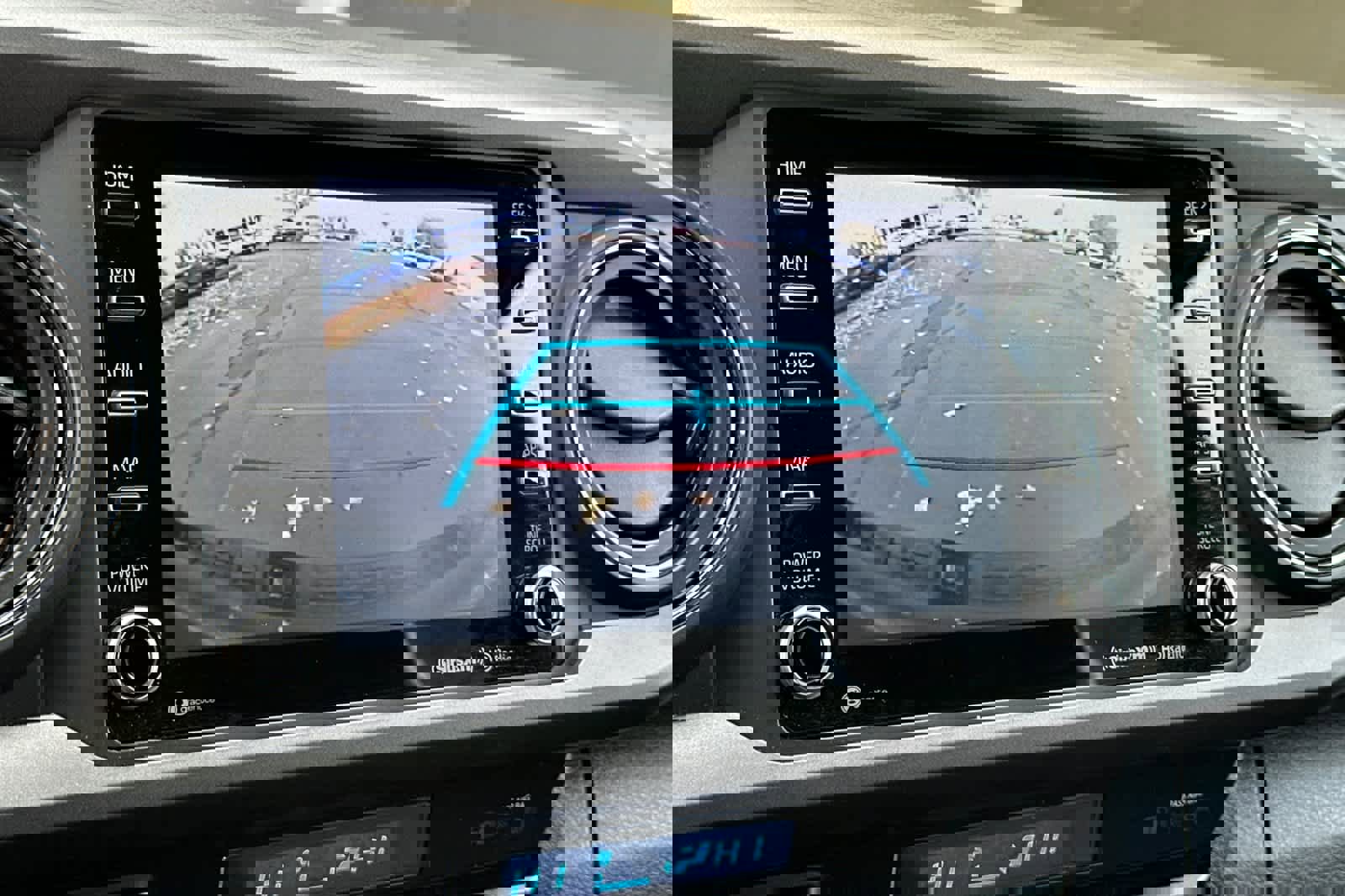 Used 2022 Toyota Tacoma TRD Off-Road w/ Technology Package image 20