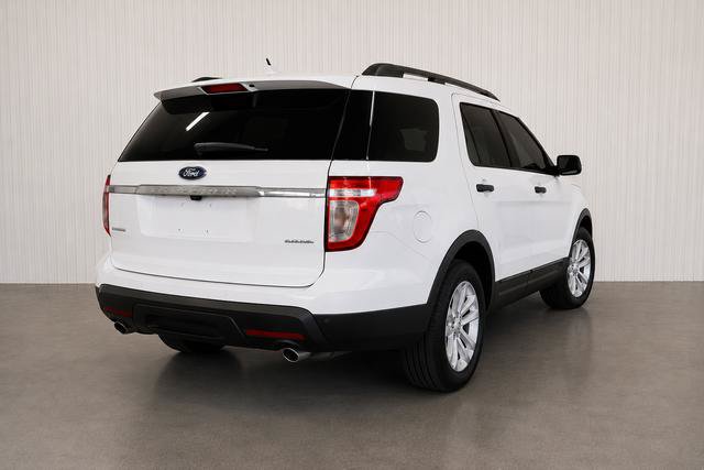 Used 2015 Ford Explorer FWD image 4