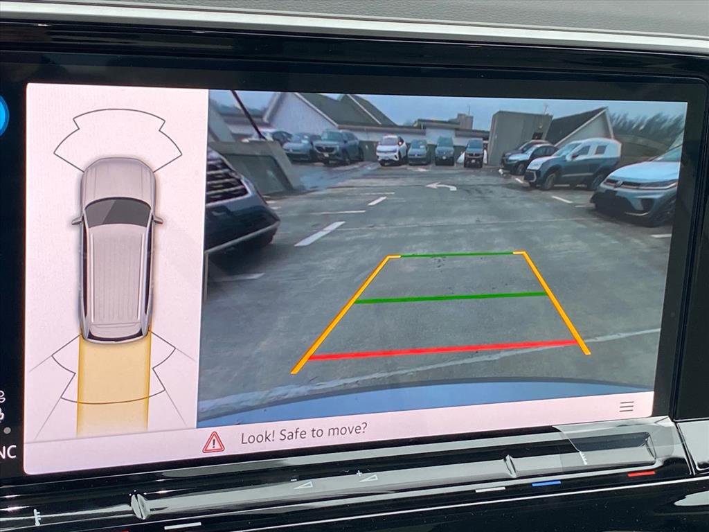New 2026 Volkswagen Atlas SE image 9
