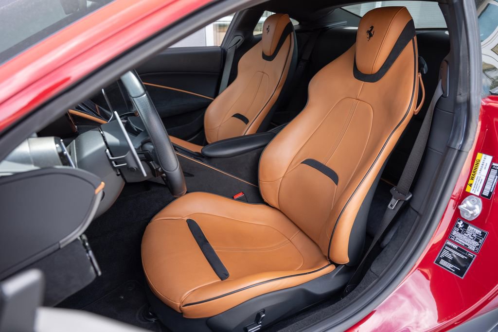 Certified 2022 Ferrari Roma RWD image 31