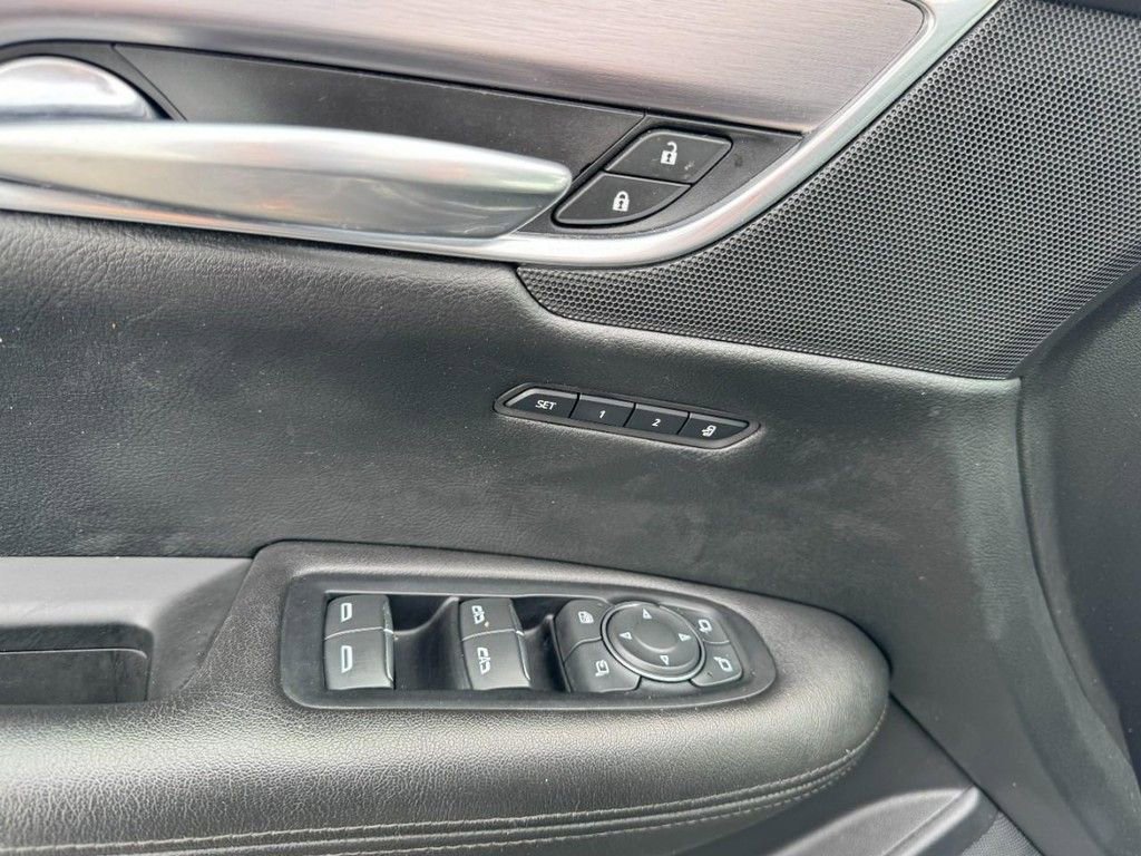 Used 2019 Cadillac XT5 Luxury image 16
