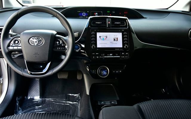 Certified 2021 Toyota Prius Prime LE FWD image 15