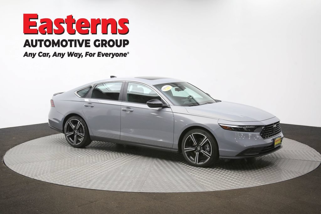Used 2025 Honda Accord Sport image 45