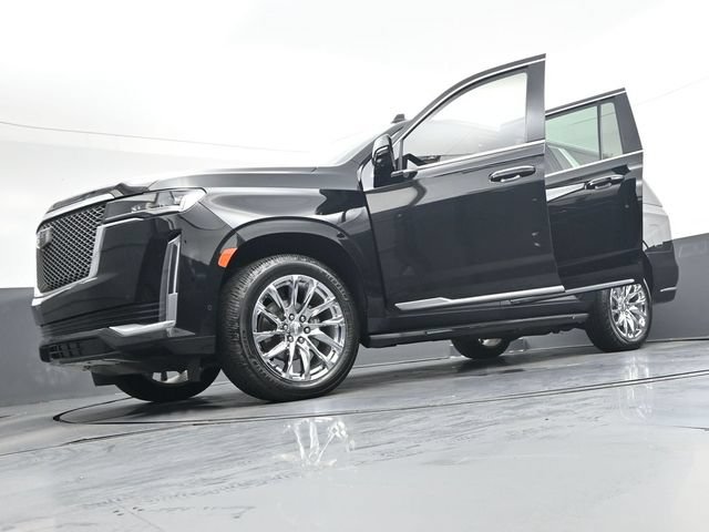 Used 2023 Cadillac Escalade ESV Premium Luxury w/ LPO, Radiant Package AWD/4WD image 43