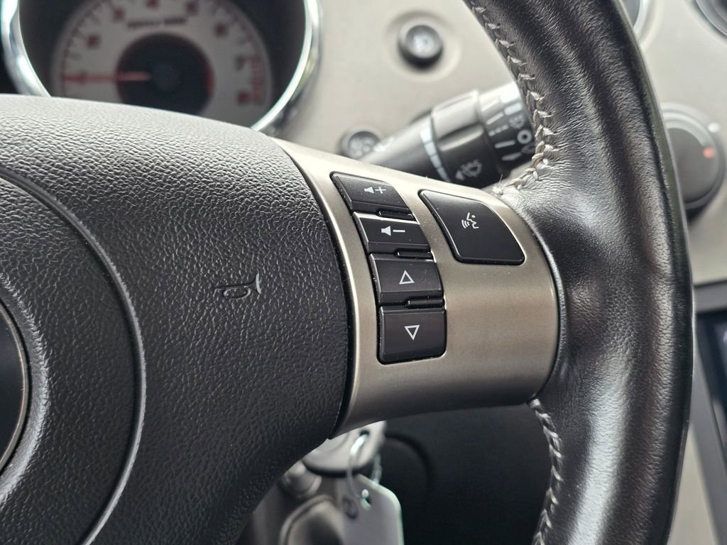 Used 2007 Pontiac Solstice Convertible w/ Premium Package RWD image 15