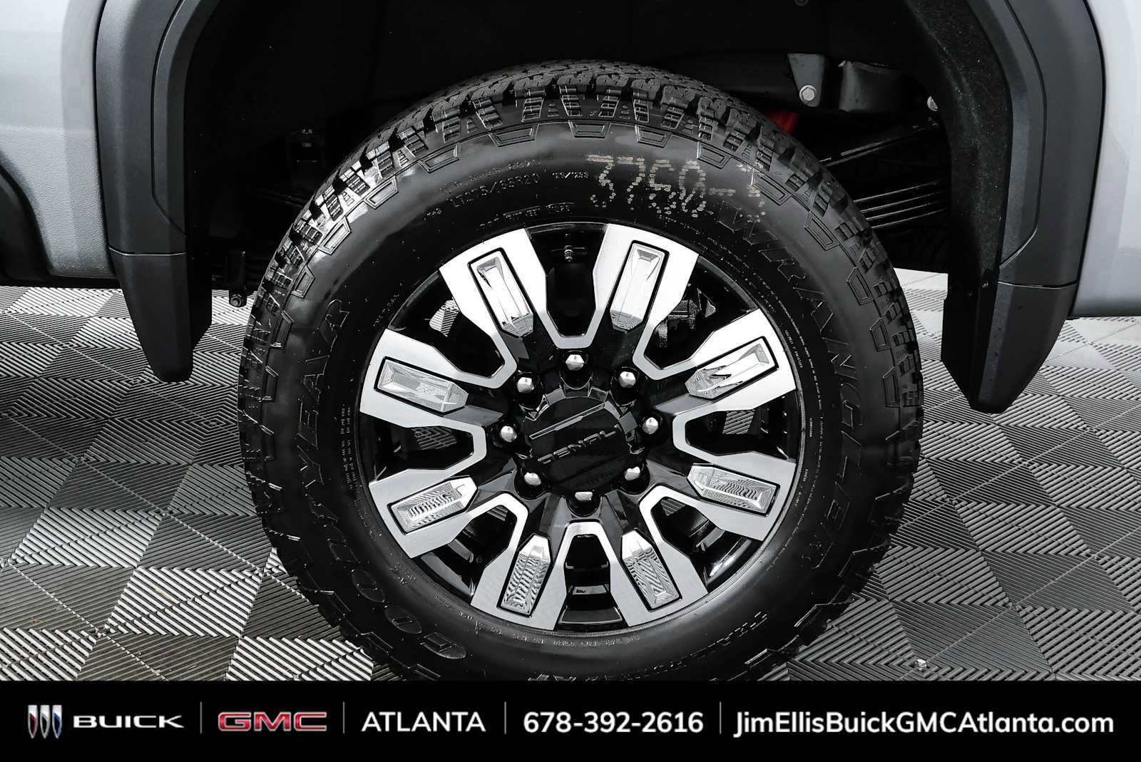 New 2026 GMC Sierra 2500 Denali w/ Denali Reserve Package AWD/4WD image 36