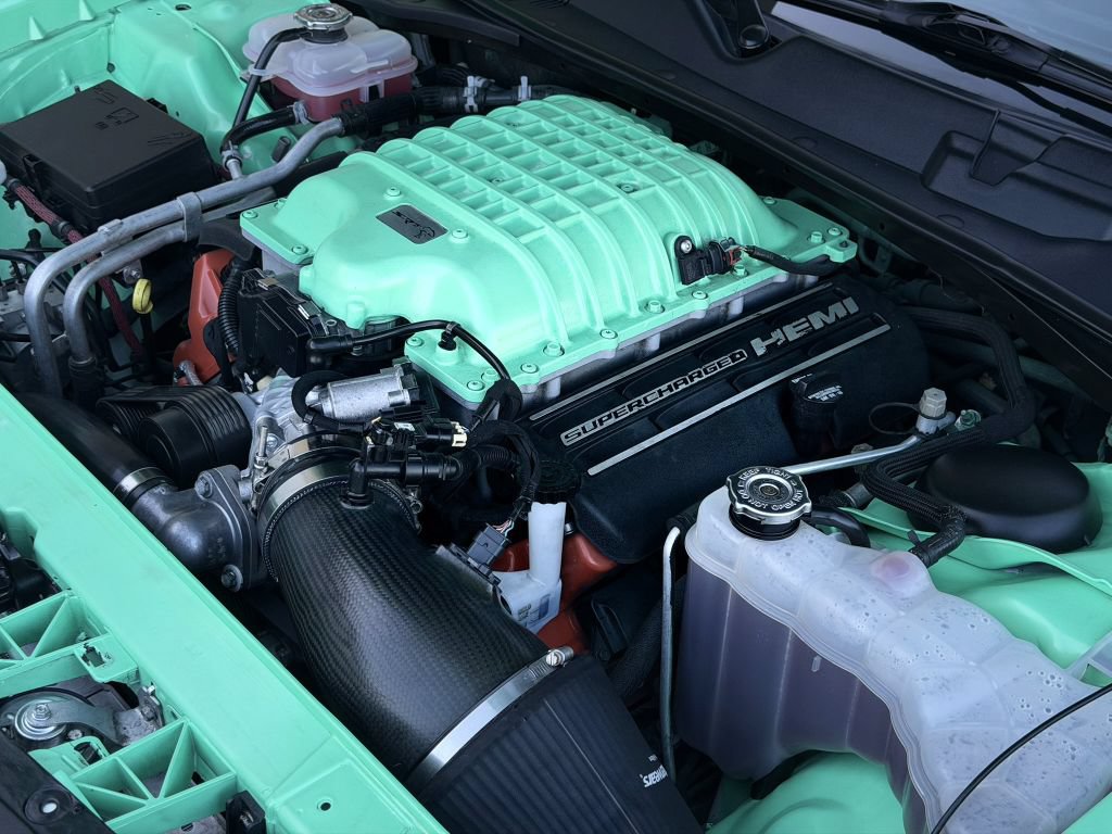 Used 2016 Dodge Challenger SRT Hellcat RWD image 28