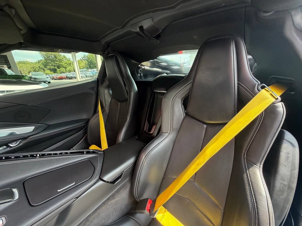 Used 2022 Chevrolet Corvette Stingray Coupe w/ Z51 Performance Package RWD image 31