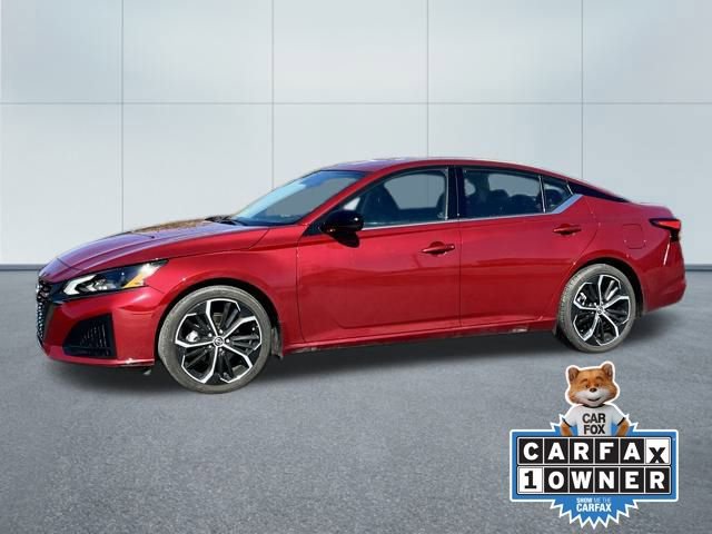 Certified 2025 Nissan Altima 2.5 SR image 10