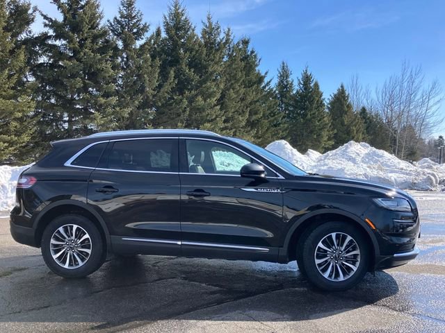Used 2022 Lincoln Nautilus Reserve w/ Luxury Package image 22