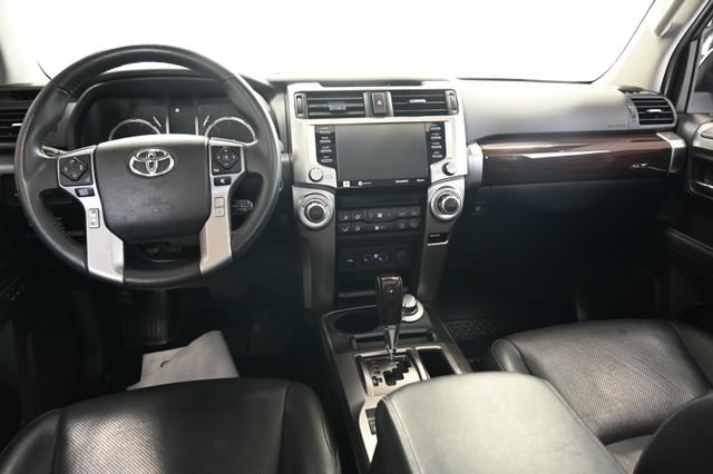 Used 2020 Toyota 4Runner Limited AWD/4WD image 14