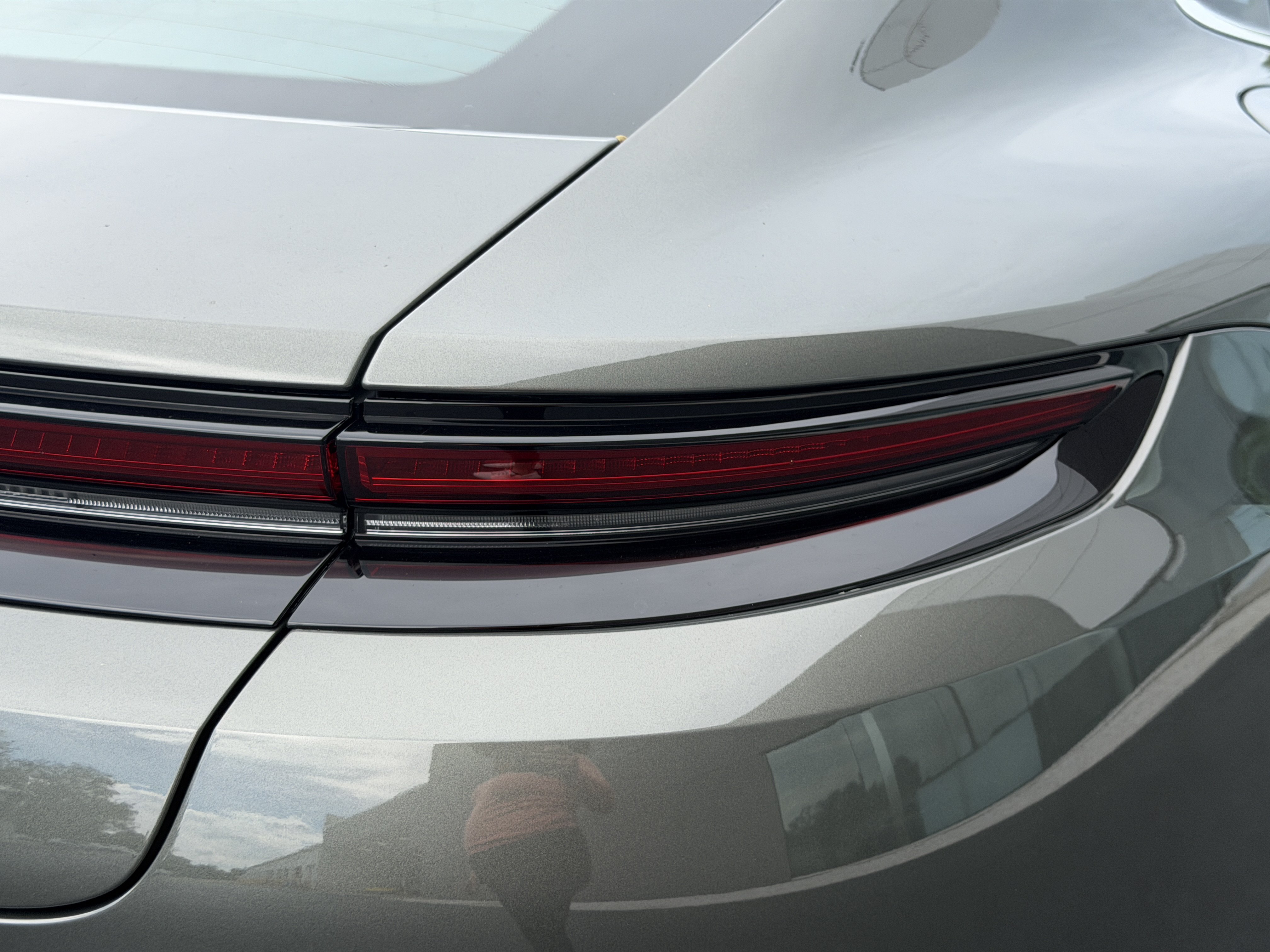 Certified 2025 Porsche Panamera 4 E-Hybrid AWD/4WD image 14