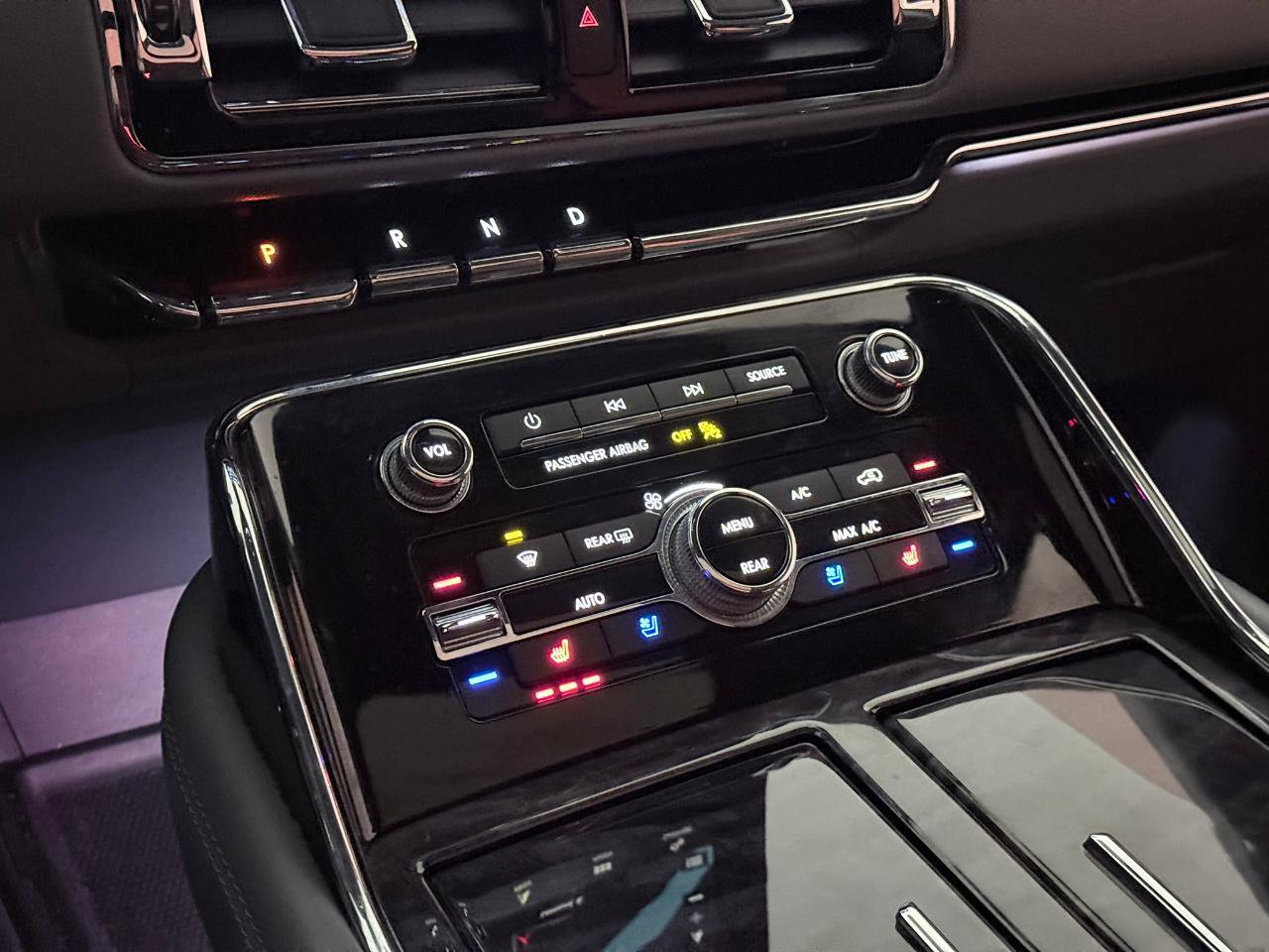 Used 2019 Lincoln Navigator Reserve image 36