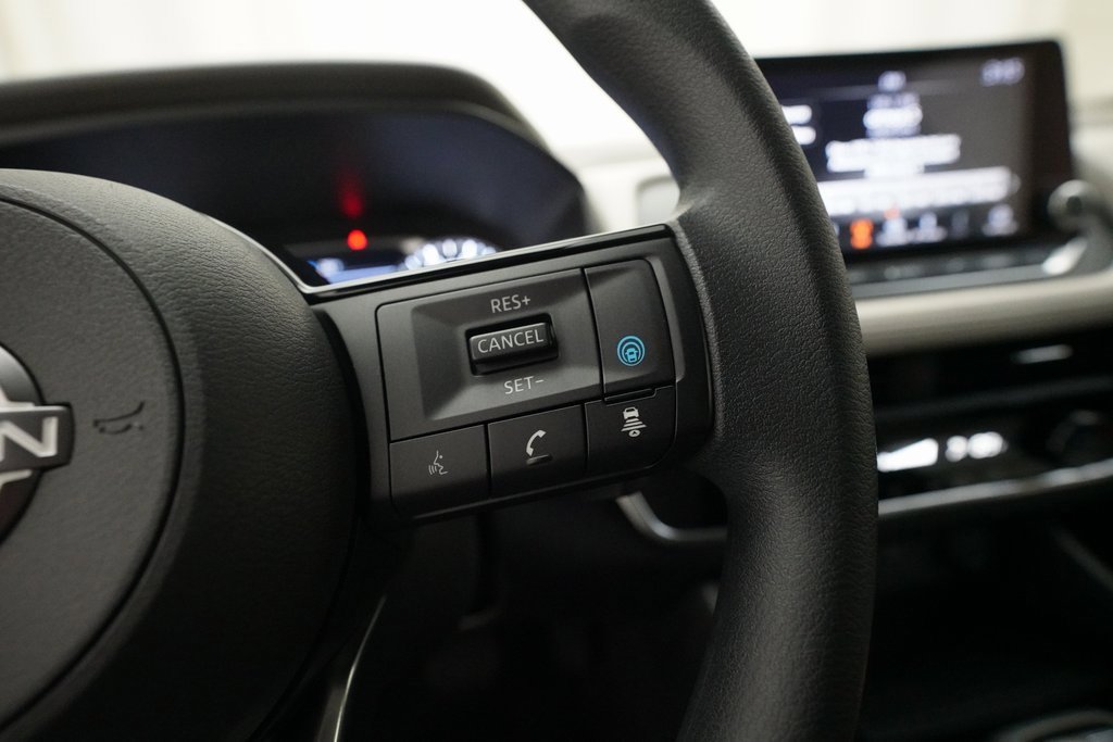 Used 2023 Nissan Rogue SV image 18