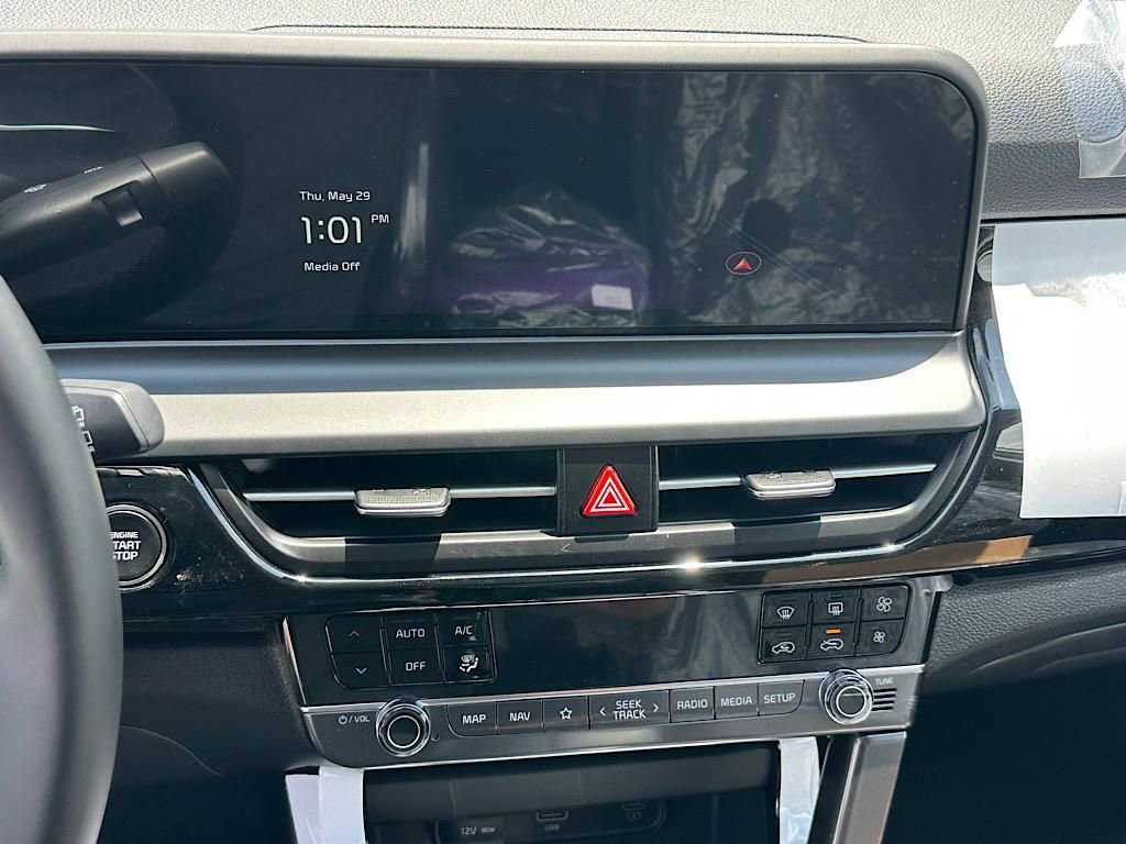 New 2025 Kia Seltos S image 25