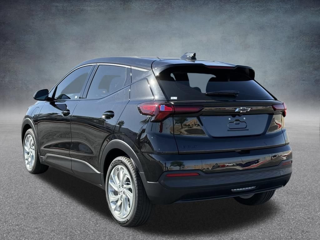 New 2027 Chevrolet Bolt LT w/ Comfort Package FWD image 6