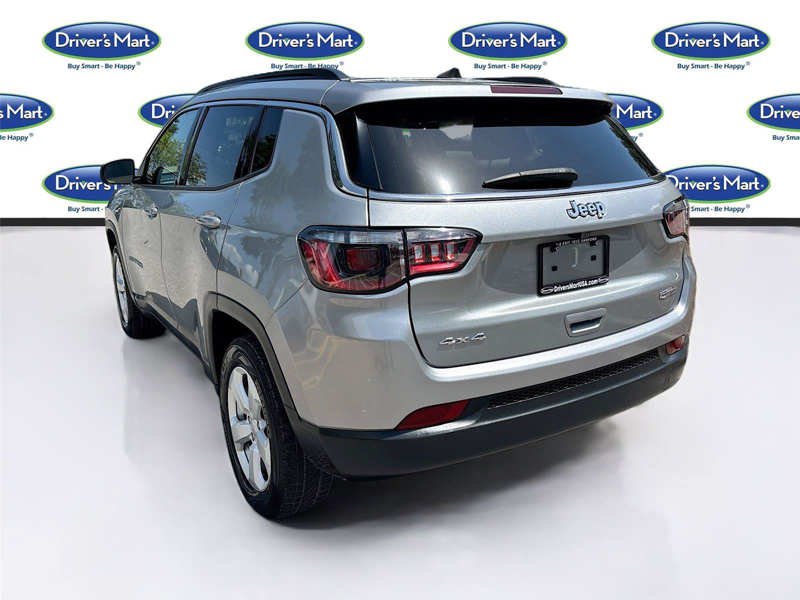 Used 2022 Jeep Compass Latitude w/ Convenience Group AWD/4WD image 5