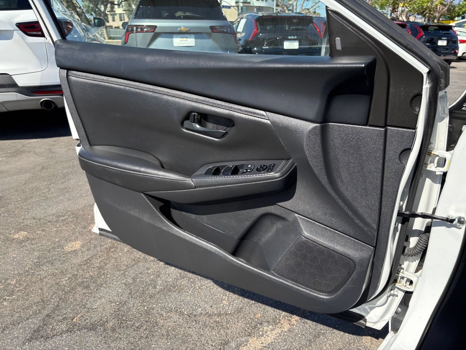Used 2025 Nissan Sentra S FWD image 18