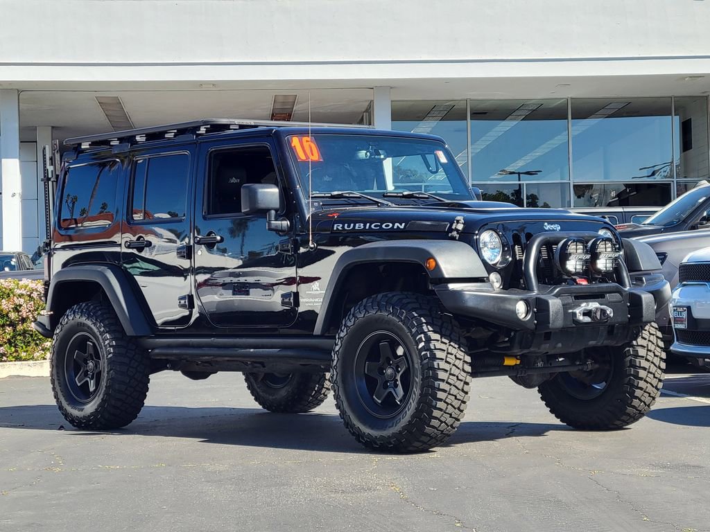 Used 2016 Jeep Wrangler Unlimited Rubicon w/ Connectivity Group image 35