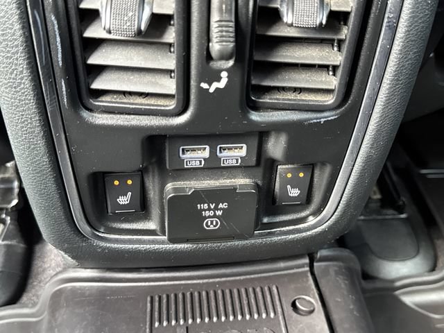 Used 2018 Jeep Grand Cherokee Overland AWD/4WD image 14