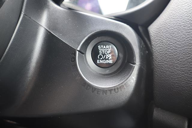 Used 2016 Jeep Renegade Latitude image 20