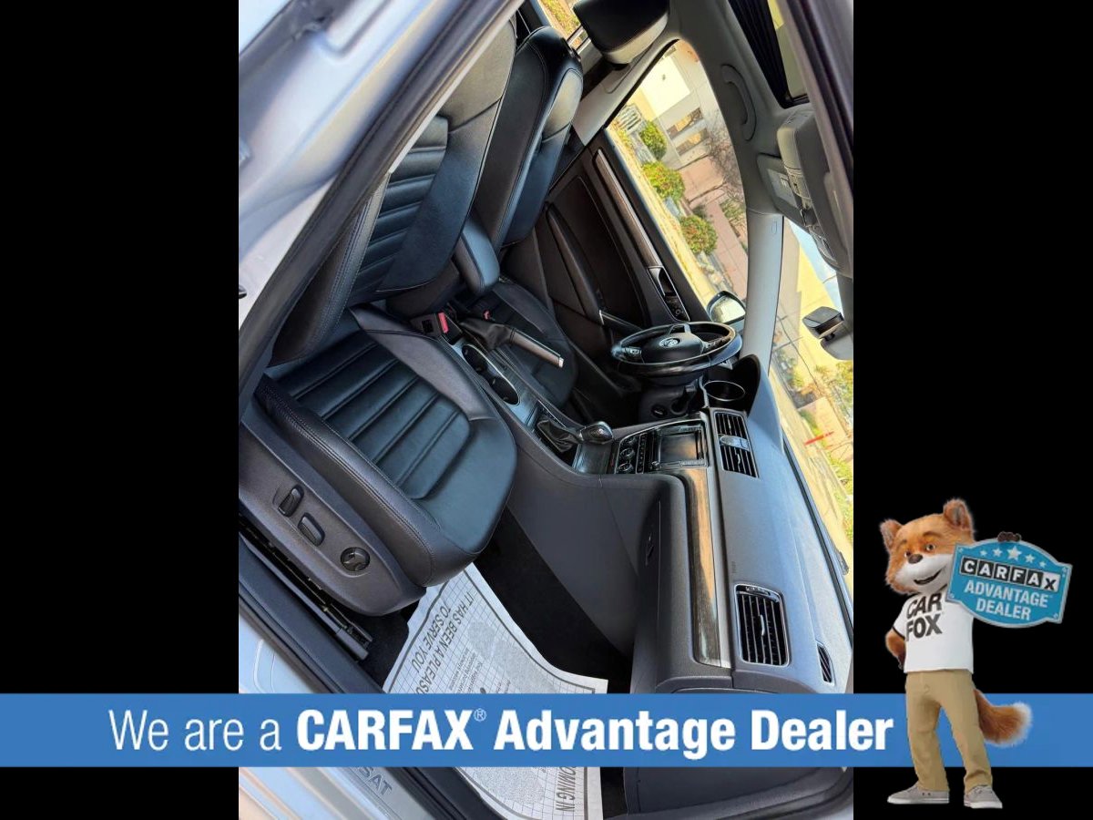 Used 2017 Volkswagen Passat 1.8T SEL Premium image 23