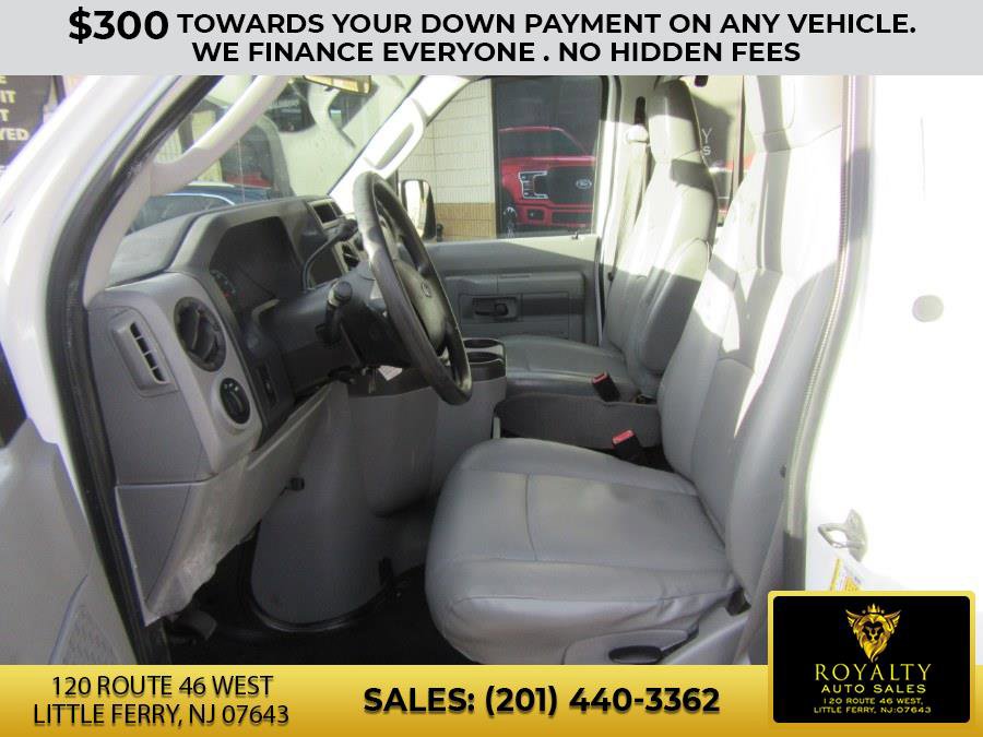 Used 2011 Ford E-150 and Econoline 150 E-150 XLT image 34
