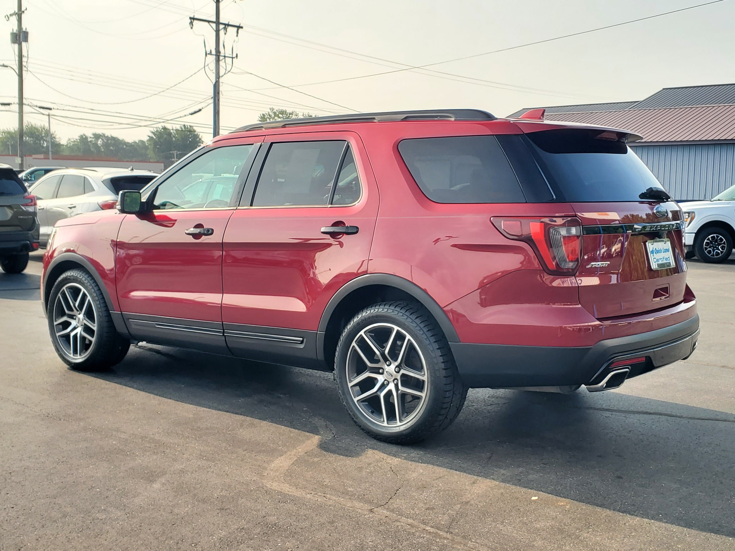 Used 2016 Ford Explorer Sport w/ Equipment Group 401A AWD/4WD image 3