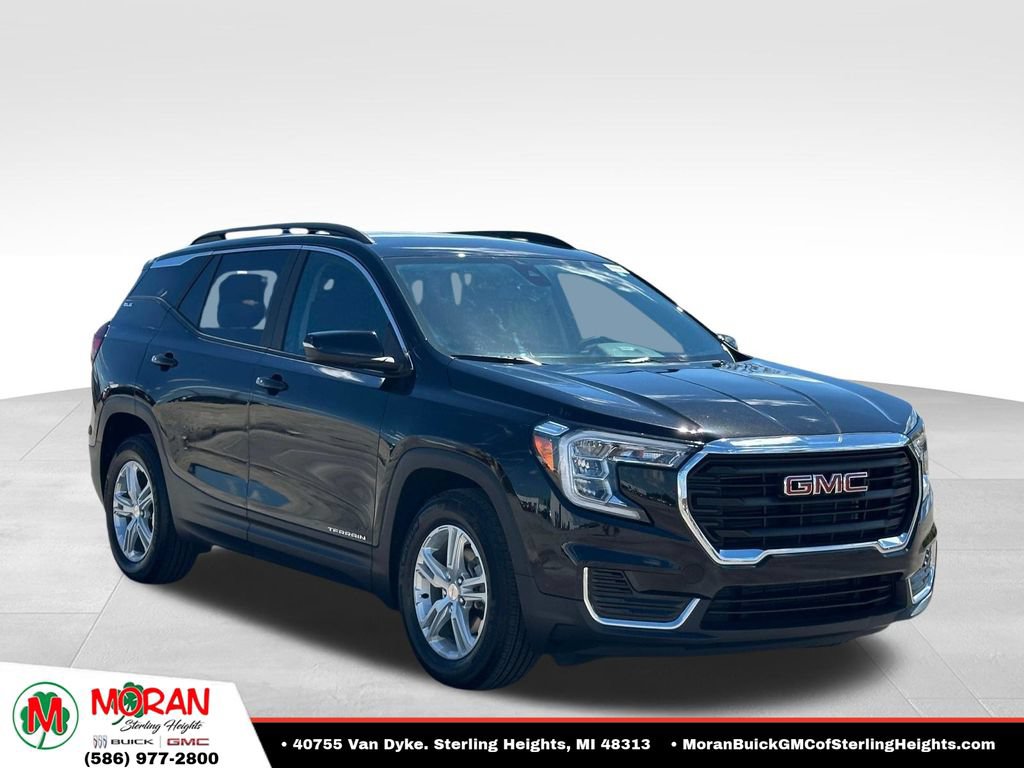 Used 2023 GMC Terrain SLE w/ Driver Convenience Package FWD image 7