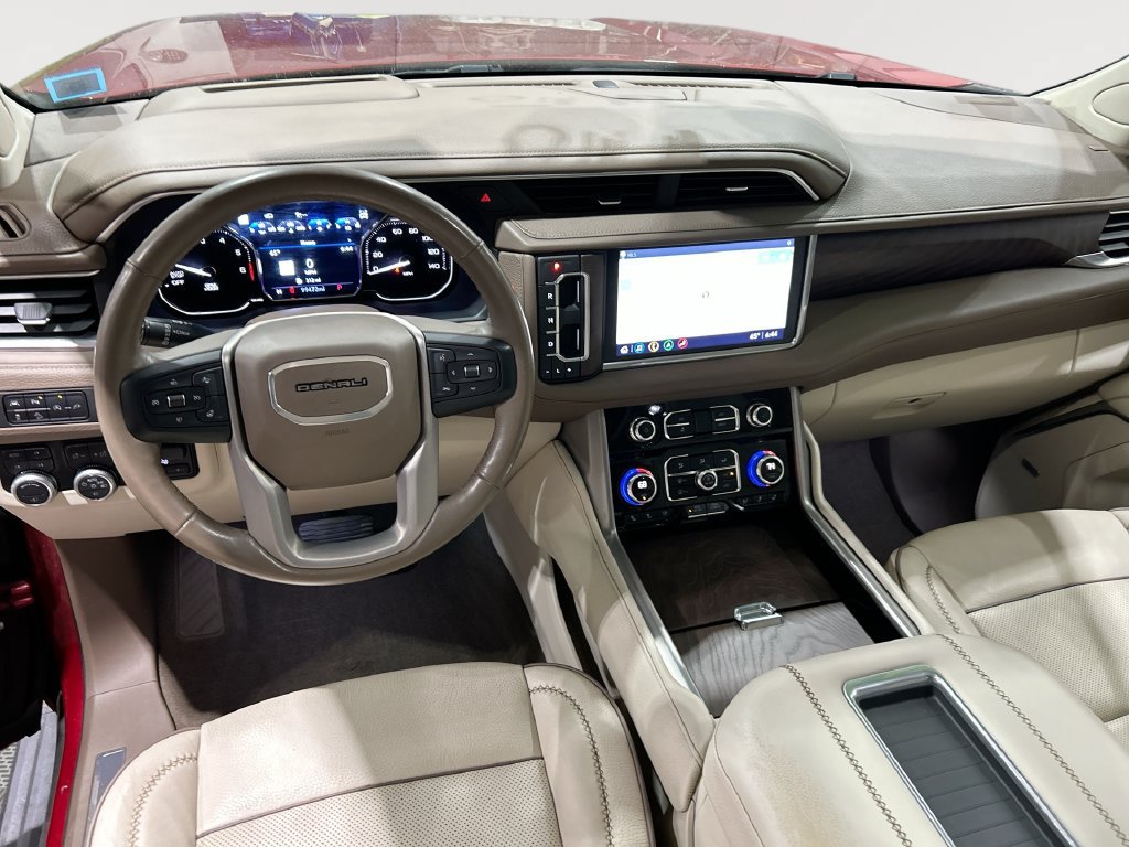 Used 2021 GMC Yukon Denali w/ Denali Premium Package AWD/4WD image 24