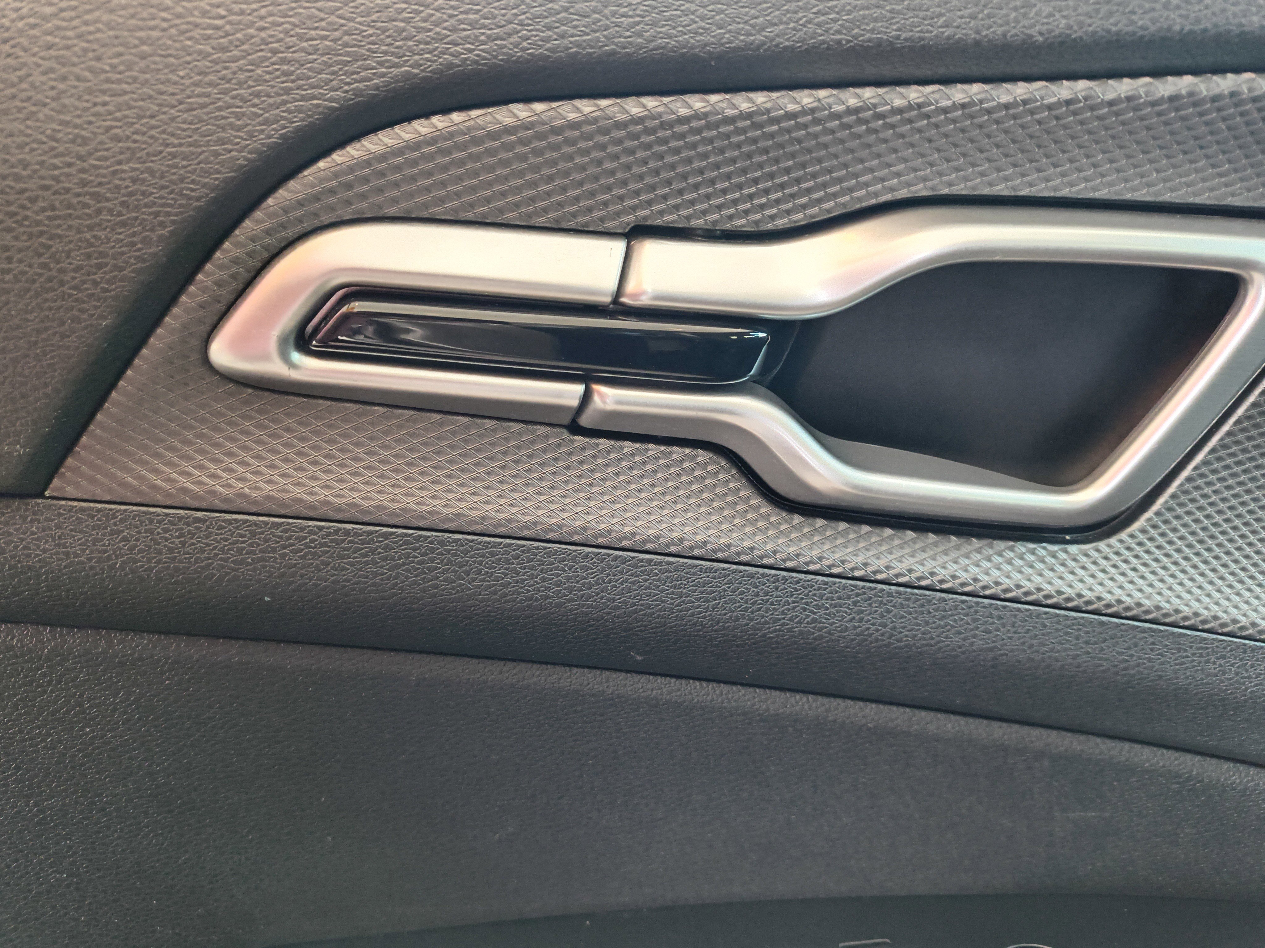 Used 2023 Kia Sportage LX image 12