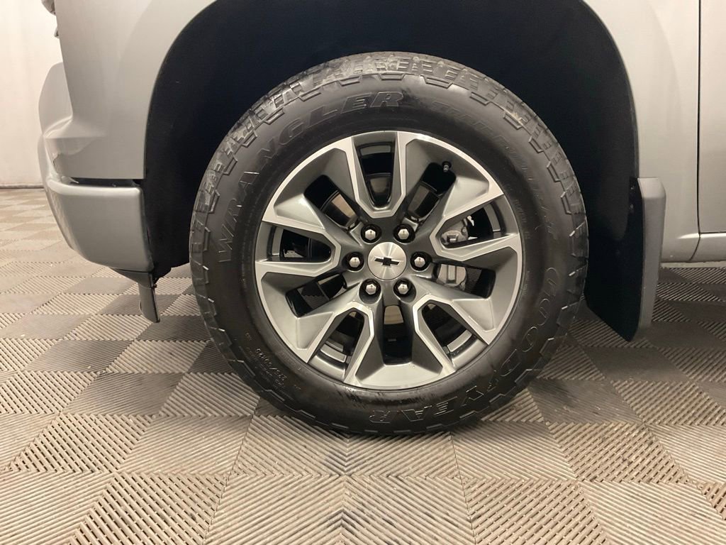 Used 2023 Chevrolet Silverado 1500 RST image 8