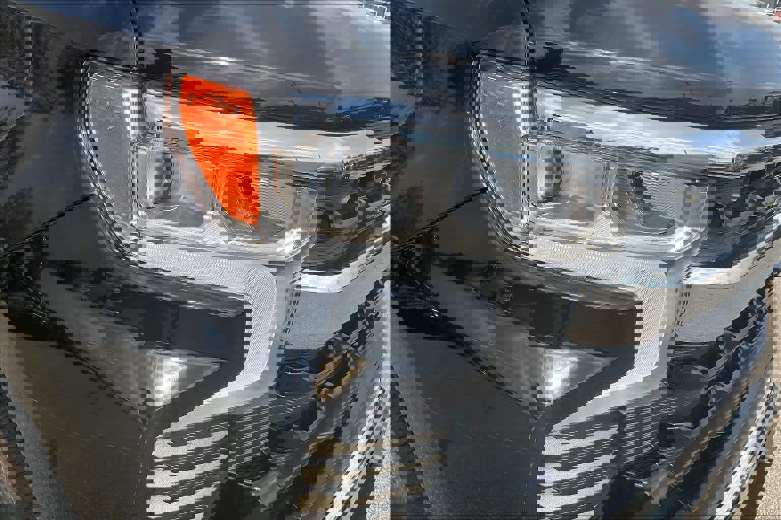 Used 2025 Chevrolet Silverado 1500 LT image 24