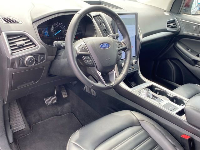 Used 2024 Ford Edge SEL image 11